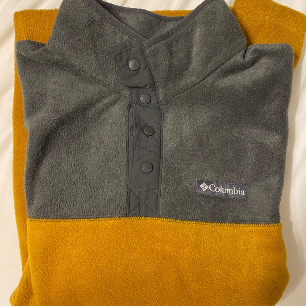 NEW! Columbia Fleece Pullover Size M